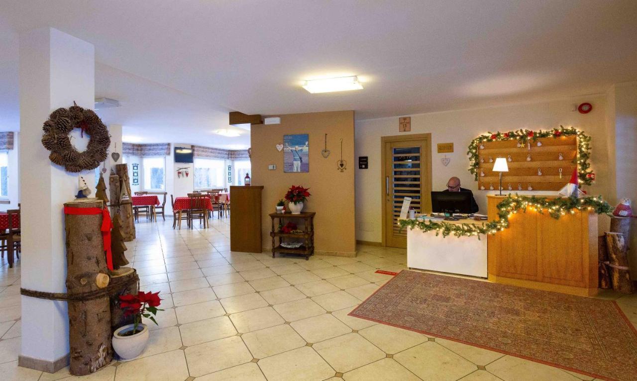 Santa Maria Ad Nives Hotel Canazei Exterior photo